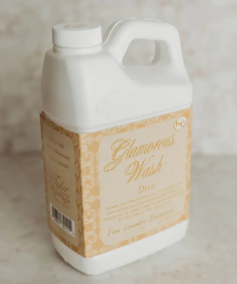 32 Oz Glamorous Laundry Detergent 1