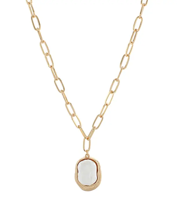 Clasp-Style Pearl Pendant Necklace 1