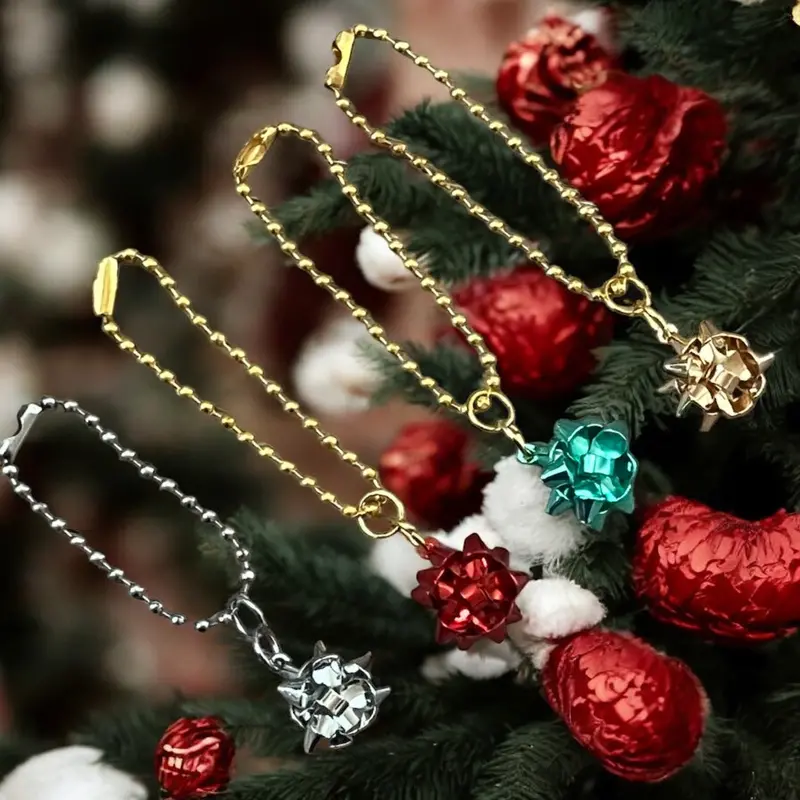 Classic Red-And-Green Christmas Bow Handle Charm 1