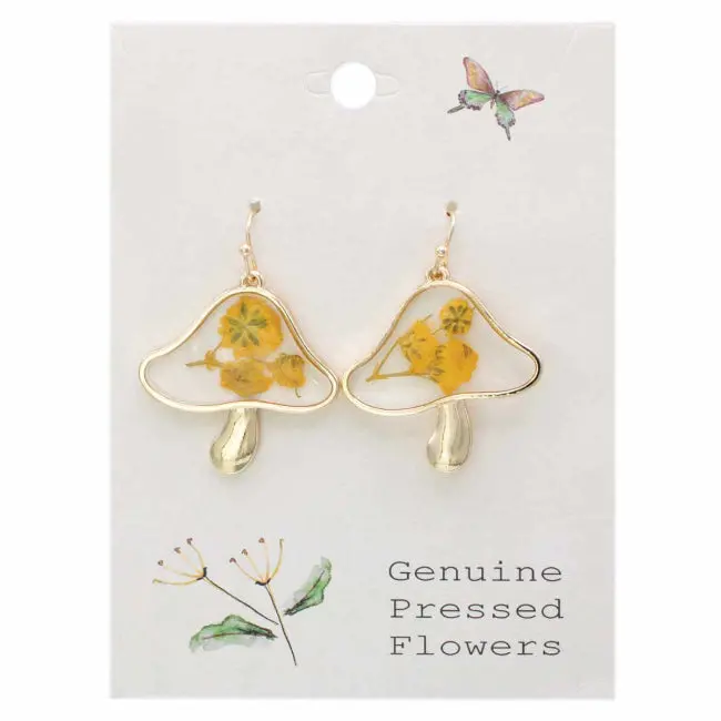 Toadstool-Inspired Dried Flower Stud Earrings 1