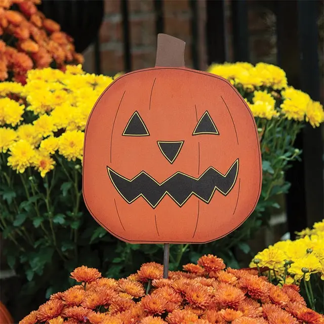 Wooden Jack-O'-Lantern Garden Stake 1