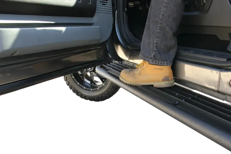 Go Industries Ruggedstep – Heavy-Duty Vehicle Step, Model 42395 1